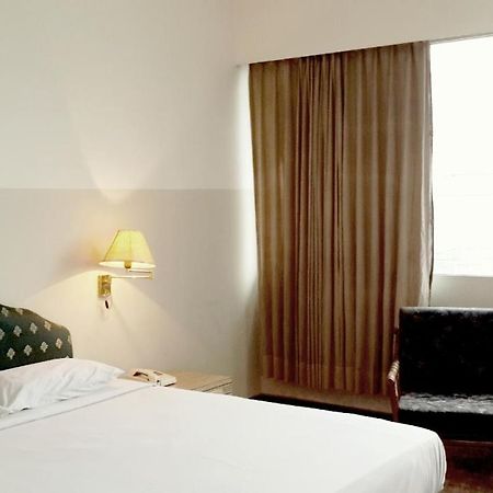 Hotel Banyuwangi Sintera Джакарта Екстериор снимка