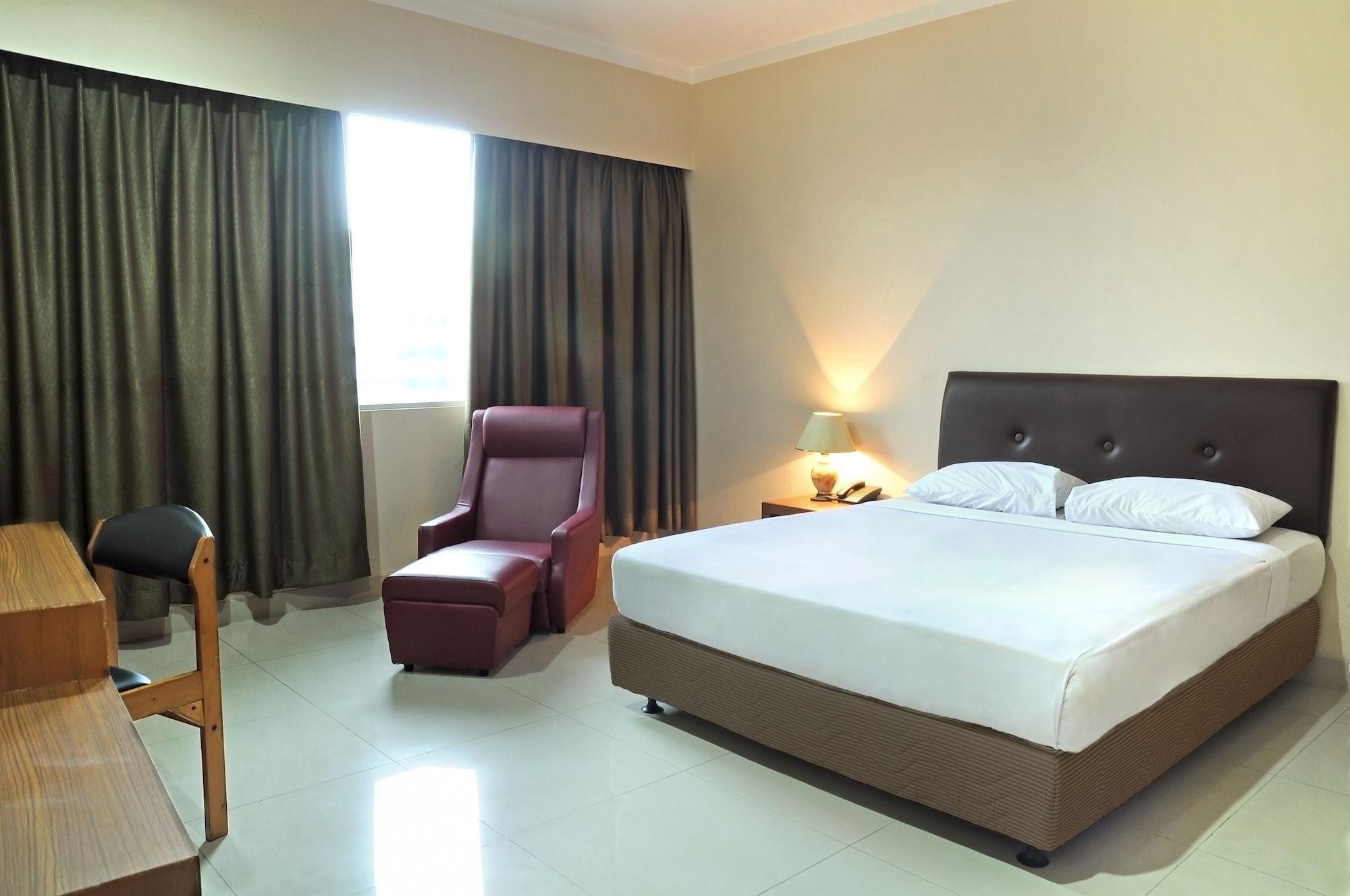 Hotel Banyuwangi Sintera Джакарта Екстериор снимка